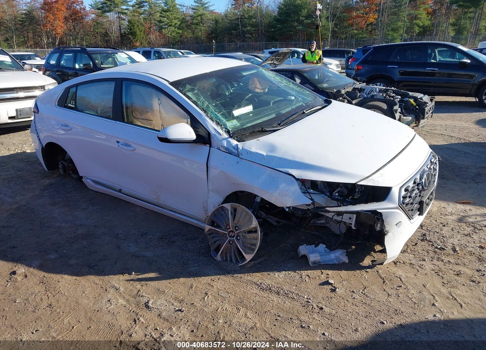2022 HYUNDAI IONIQ PLUG-IN HYBRID SEL VIN: KMHC75LD1NU282875