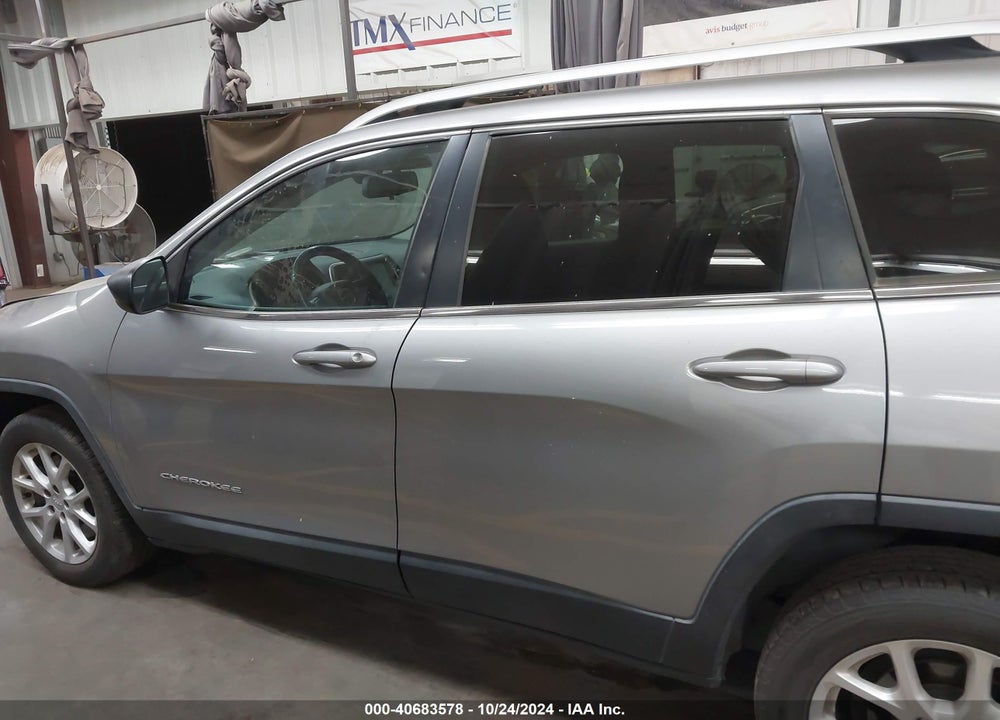 2016 JEEP CHEROKEE LATITUDE VIN: 1C4PJLCB7GW177629
