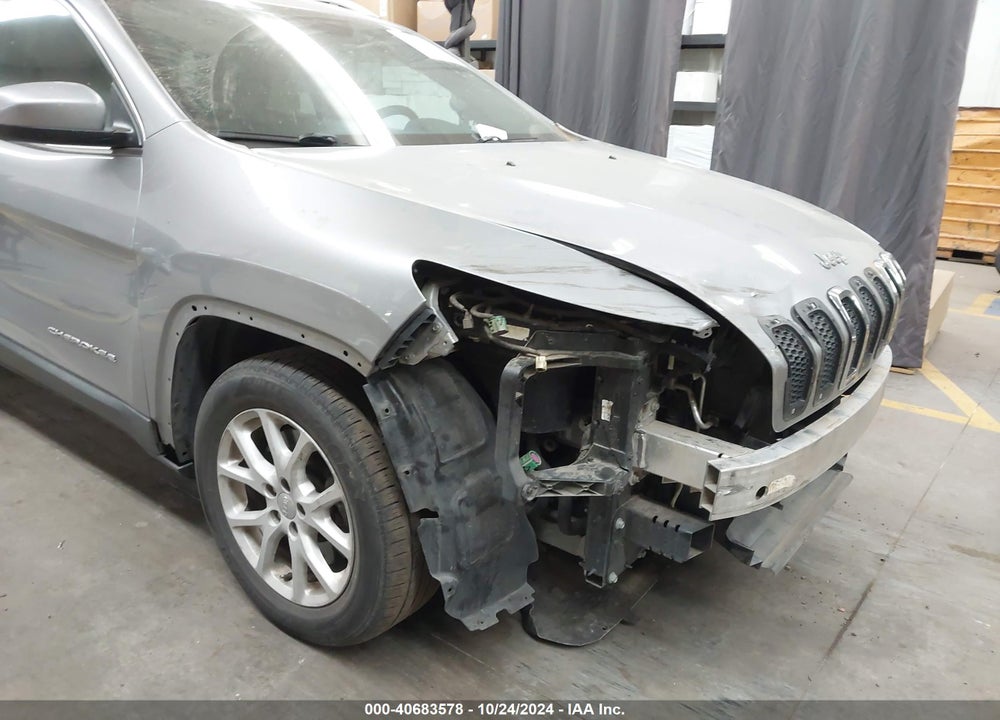 2016 JEEP CHEROKEE LATITUDE VIN: 1C4PJLCB7GW177629