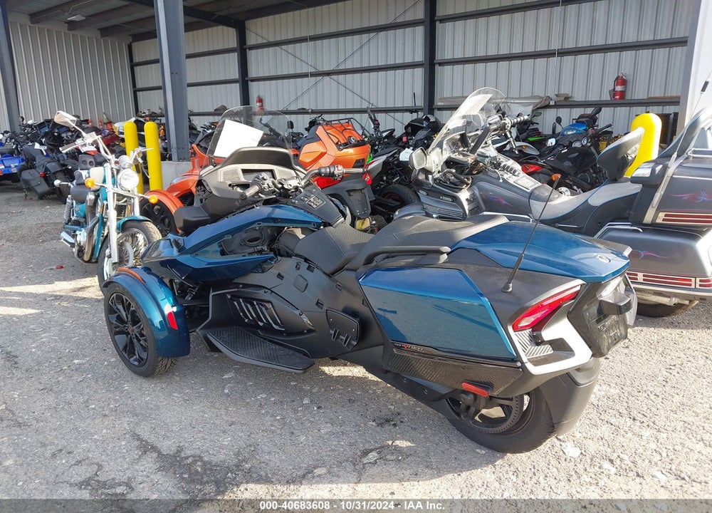 2023 CAN-AM SPYDER ROADSTER RT/RT LIMITED VIN: 2BXNBDD24PV000559