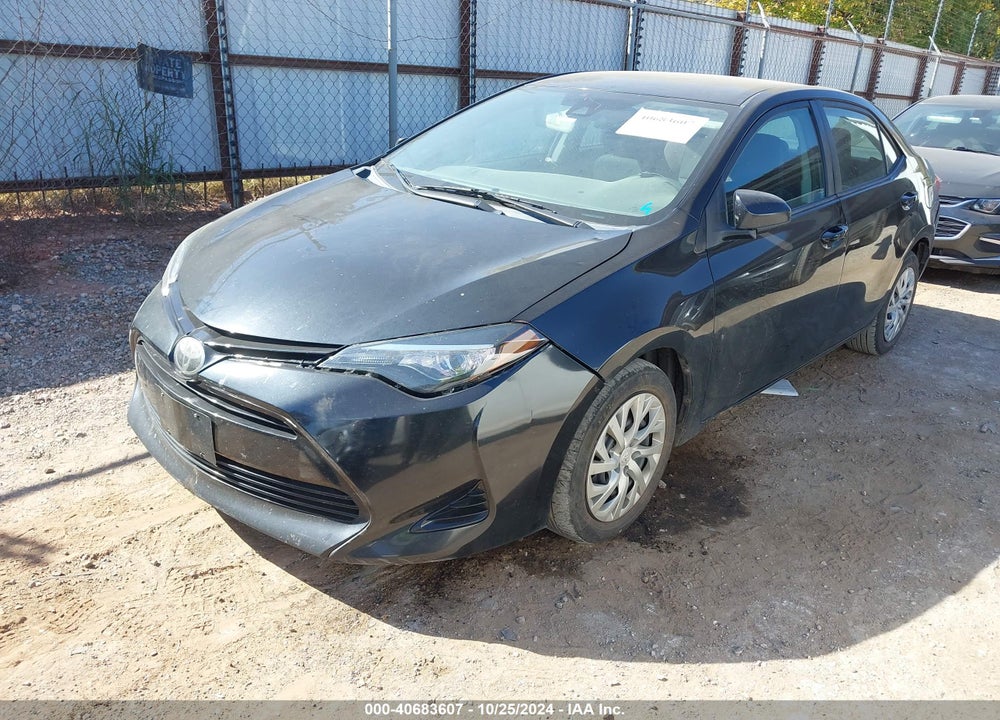 2017 TOYOTA COROLLA LE VIN: 5YFBURHE4HP646063
