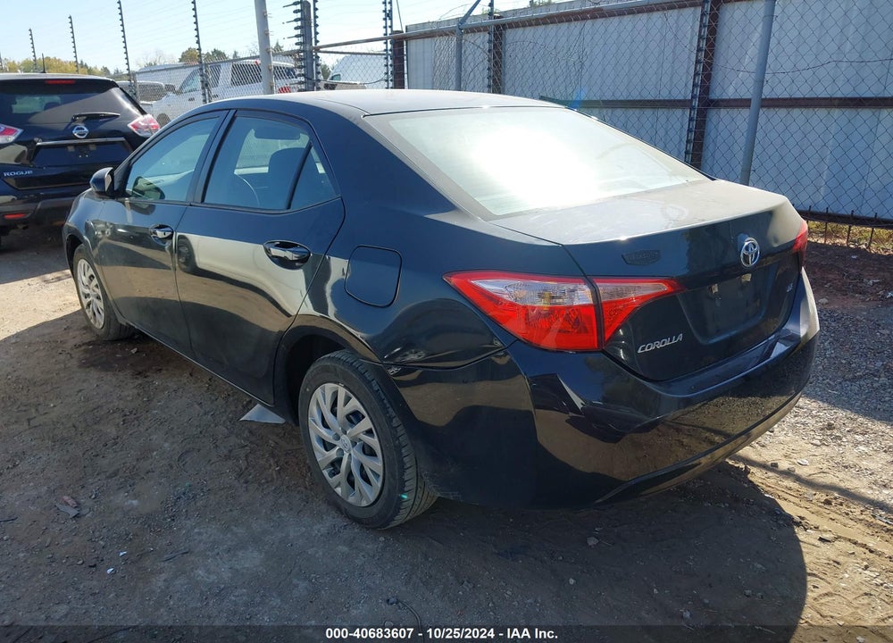 2017 TOYOTA COROLLA LE VIN: 5YFBURHE4HP646063