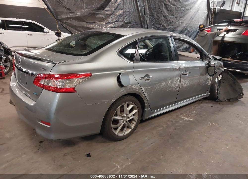 2014 NISSAN SENTRA SR VIN: 3N1AB7AP2EL622079