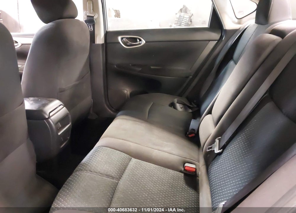 2014 NISSAN SENTRA SR VIN: 3N1AB7AP2EL622079