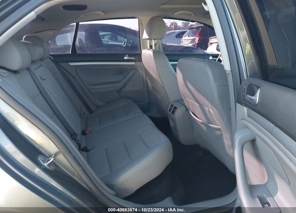 2008 VOLKSWAGEN JETTA SE/SEL VIN: 3VWRZ71K68M036996