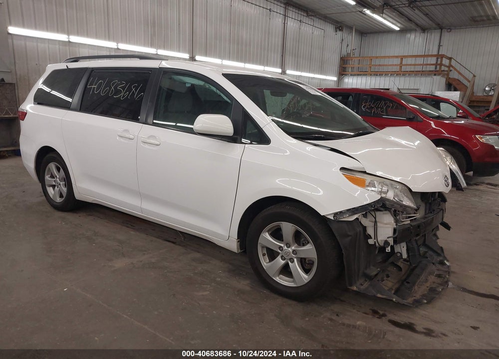2016 TOYOTA SIENNA LE 8 PASSENGER VIN: 5TDKK3DC1GS708323