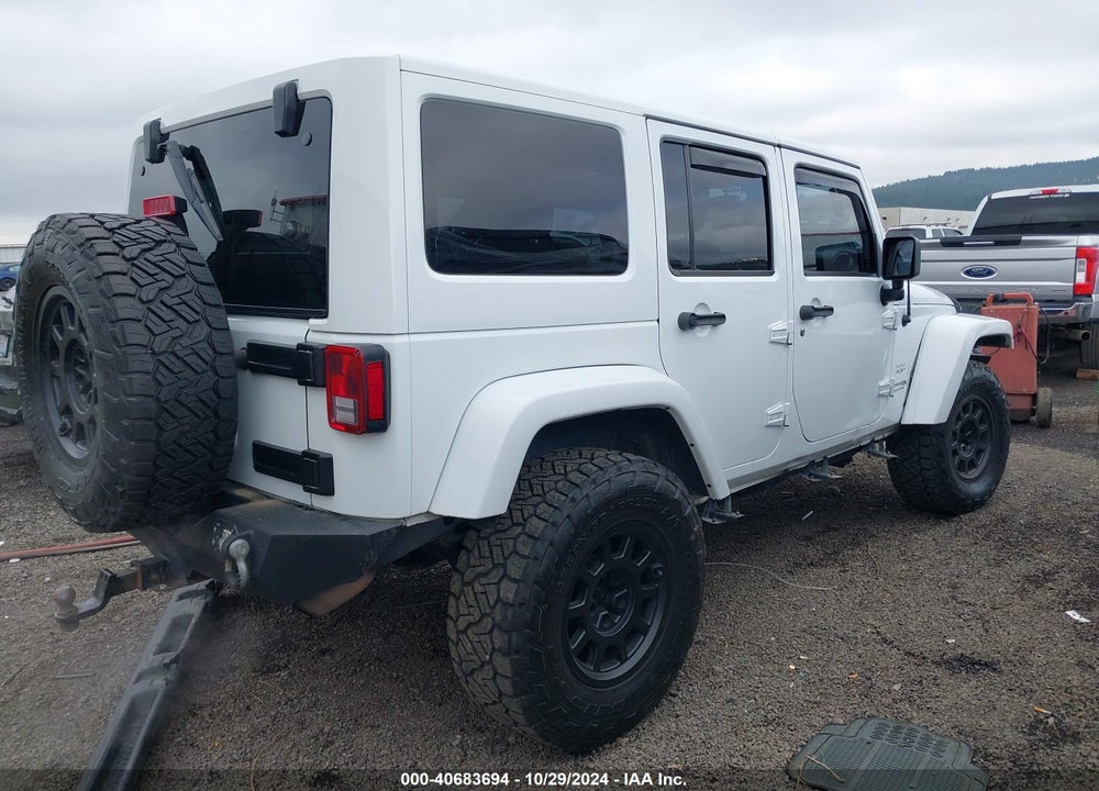 2018 JEEP WRANGLER JK UNLIMITED SAHARA 4X4 VIN: 1C4BJWEG3JL800371