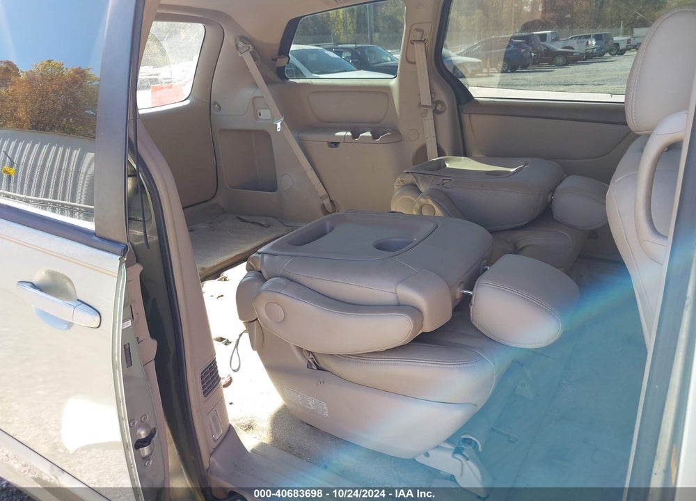 2008 TOYOTA SIENNA CE VIN: 5TDZK23C38S126381