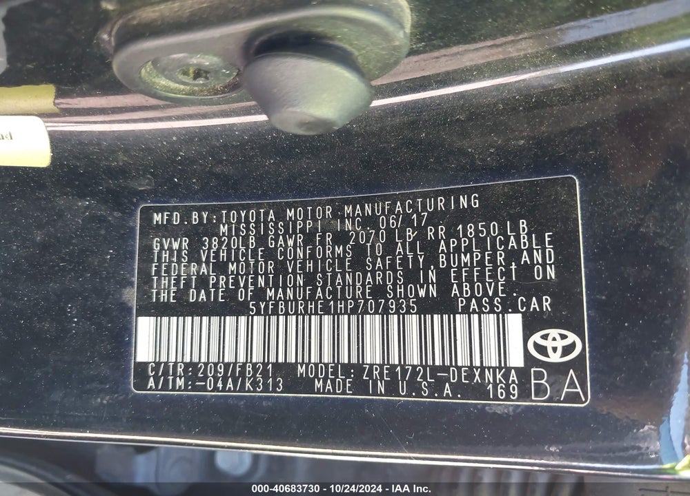 2017 TOYOTA COROLLA LE VIN: 5YFBURHE1HP707935
