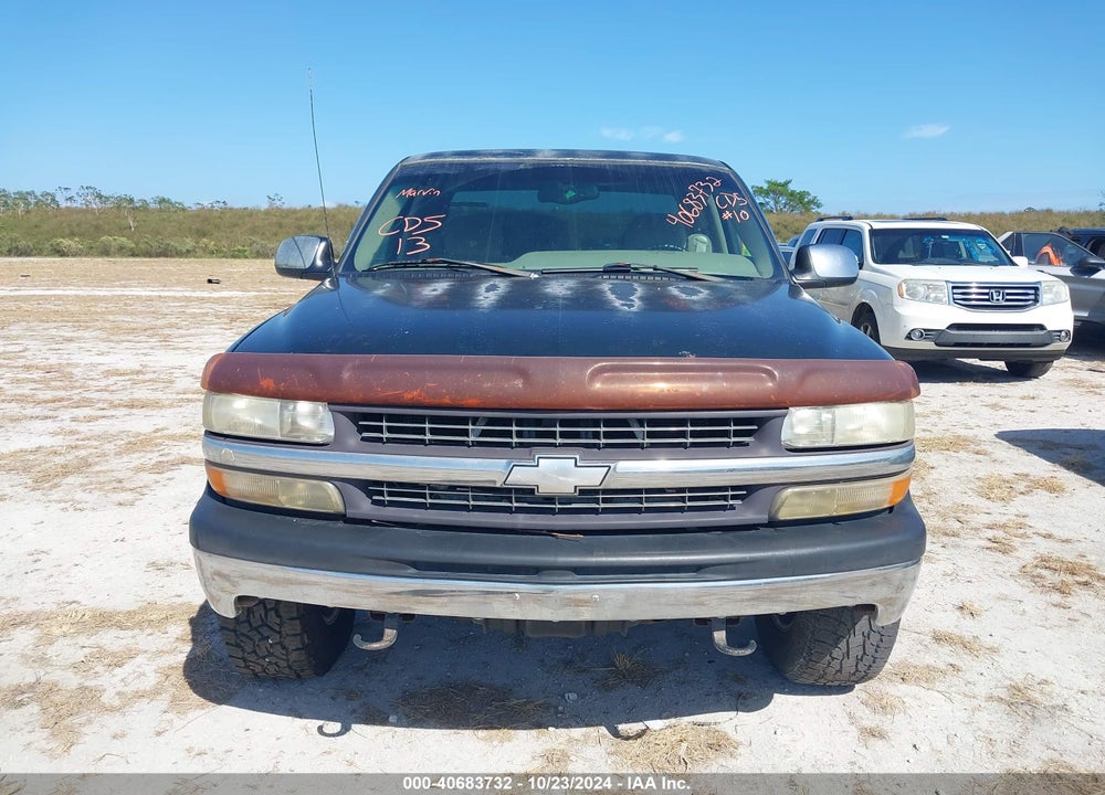 2001 CHEVROLET SILVERADO 1500 LS VIN: 2GCEK19T811173659