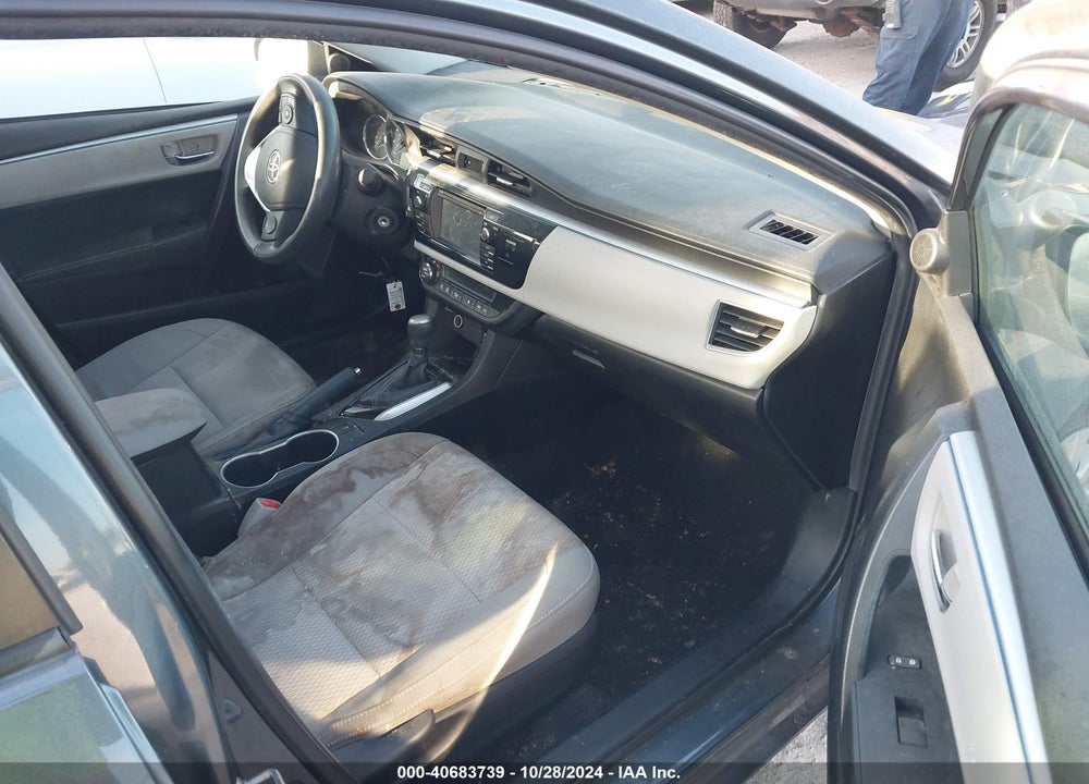 2015 TOYOTA COROLLA LE VIN: 2T1BURHE4FC241740