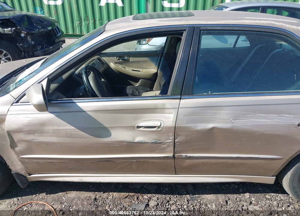 2002 HONDA ACCORD 2.3 EX VIN: 1HGCG56692A135686