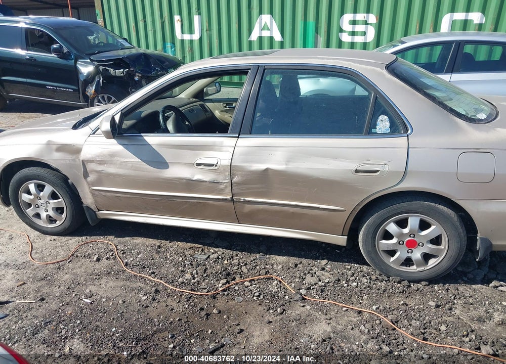 2002 HONDA ACCORD 2.3 EX VIN: 1HGCG56692A135686