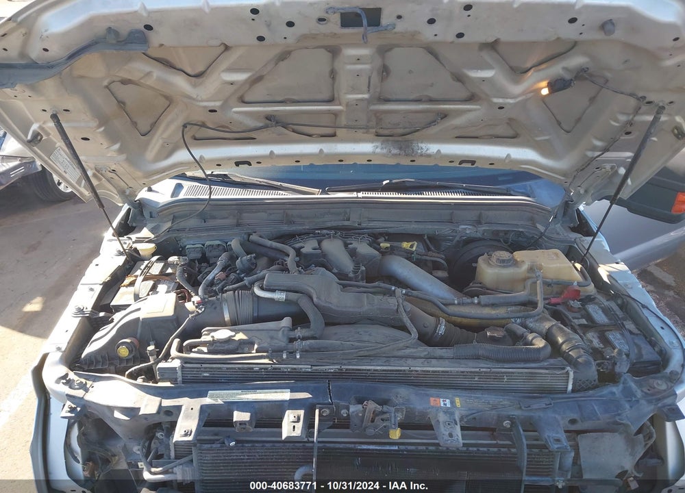 2011 FORD F-250 LARIAT VIN: 1FT7W2BT4BEA61924