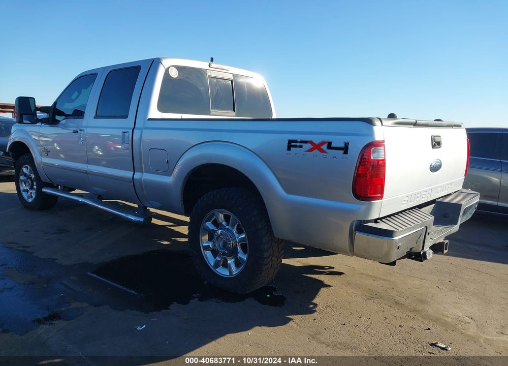 2011 FORD F-250 LARIAT VIN: 1FT7W2BT4BEA61924