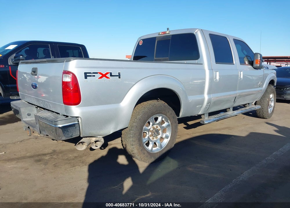 2011 FORD F-250 LARIAT VIN: 1FT7W2BT4BEA61924