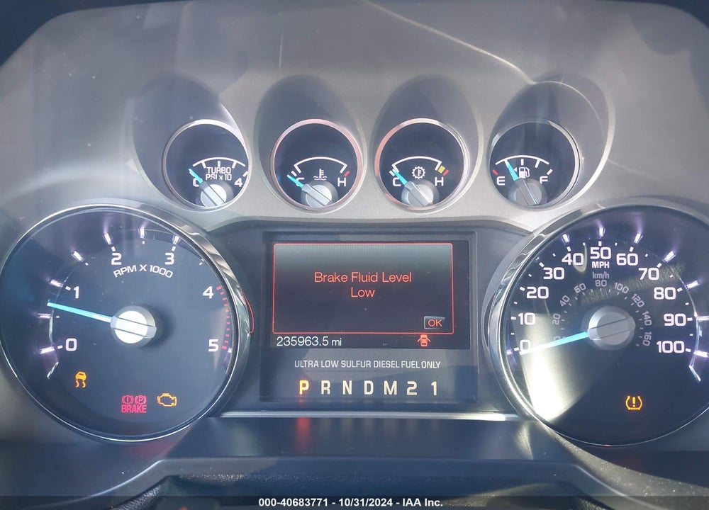 2011 FORD F-250 LARIAT VIN: 1FT7W2BT4BEA61924