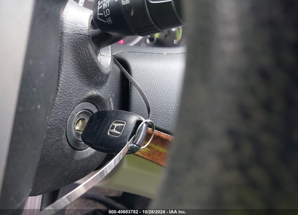 2012 HONDA ACCORD 2.4 EX VIN: 1HGCP2F77CA036938