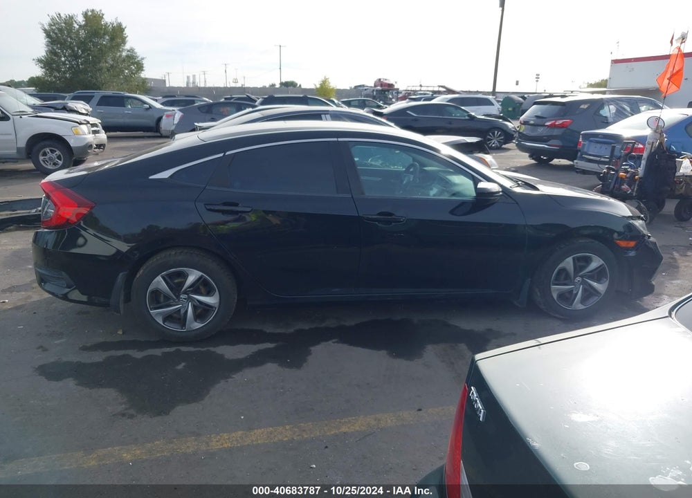 2019 HONDA CIVIC LX VIN: 19XFC2F68KE203852