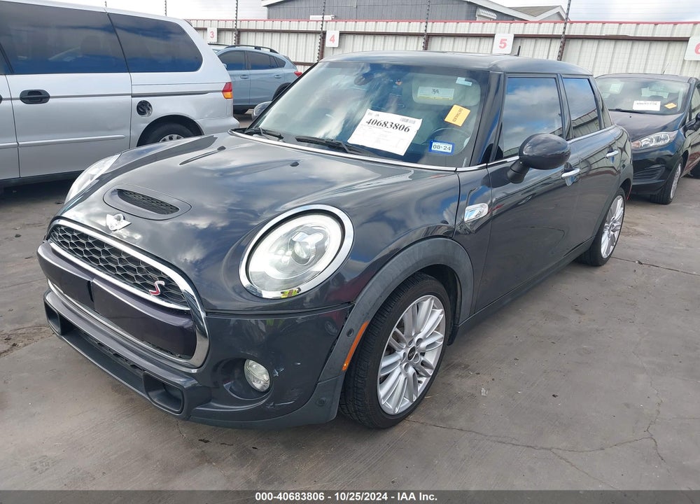 2018 MINI HARDTOP COOPER S VIN: WMWXU3C51J2F51345