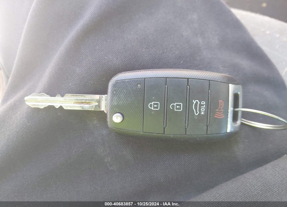 2016 KIA FORTE EX VIN: KNAFX4A83G5473709