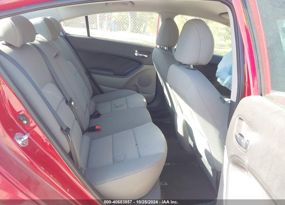 2016 KIA FORTE EX VIN: KNAFX4A83G5473709