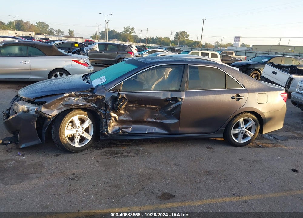 2014 TOYOTA CAMRY SE VIN: 4T1BF1FK8EU372851