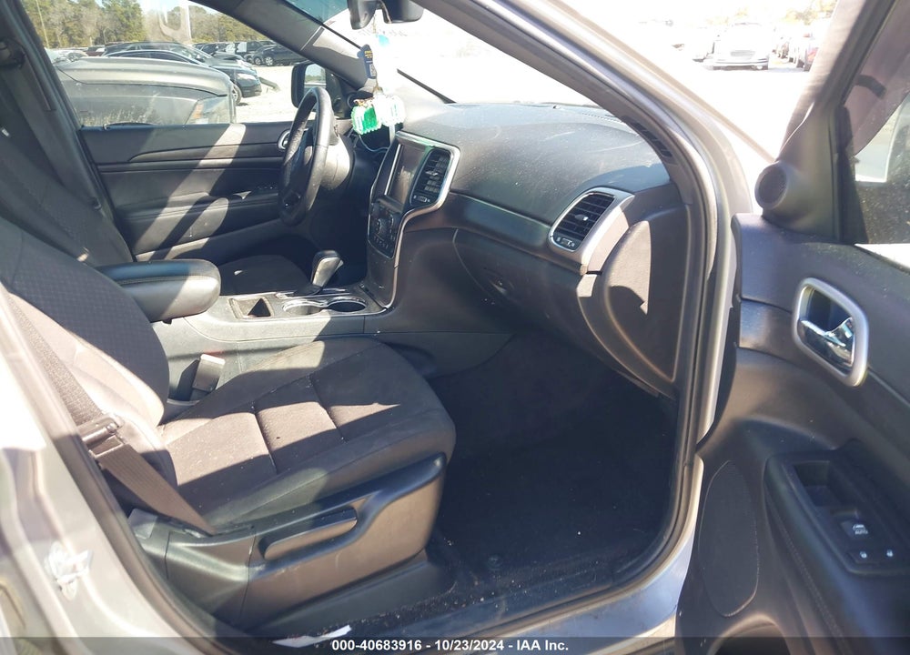 2018 CHEROKEE JEEP GRAND  LAREDO E 4X2 VIN: 1C4RJEAG6JC145105