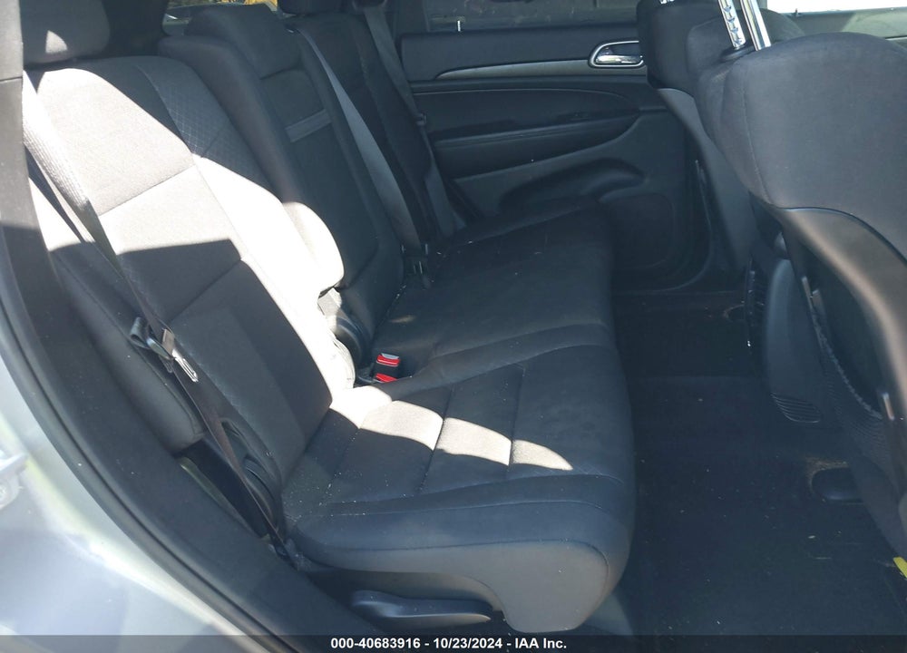 2018 CHEROKEE JEEP GRAND  LAREDO E 4X2 VIN: 1C4RJEAG6JC145105