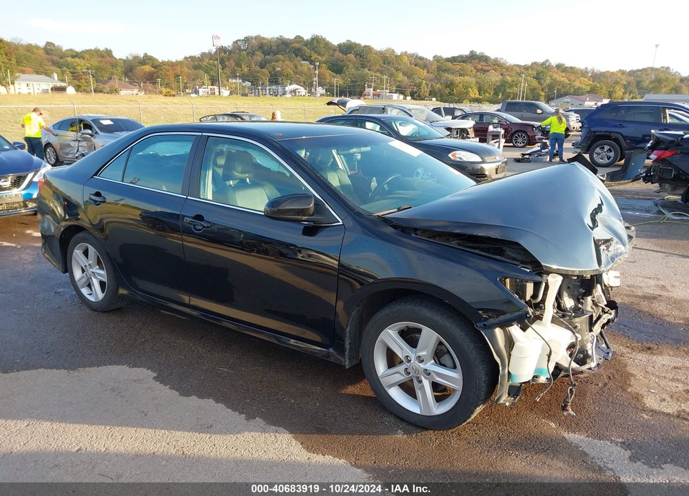 2013 TOYOTA CAMRY SE VIN: 4T1BF1FK5DU677822