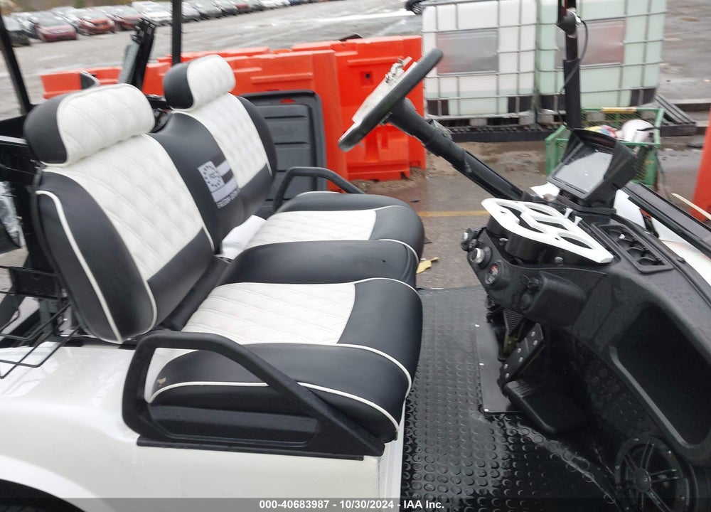 2023 EVOLUTION CLASSIC 2 PLUS VIN: 00000000202317476