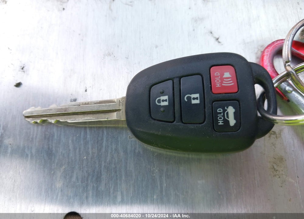 2016 TOYOTA CAMRY SE VIN: 4T1BF1FK5GU514088