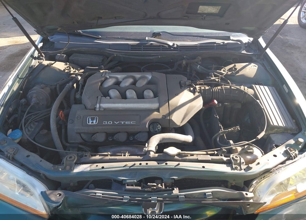 2002 HONDA ACCORD 3.0 EX VIN: 1HGCG16532A020498