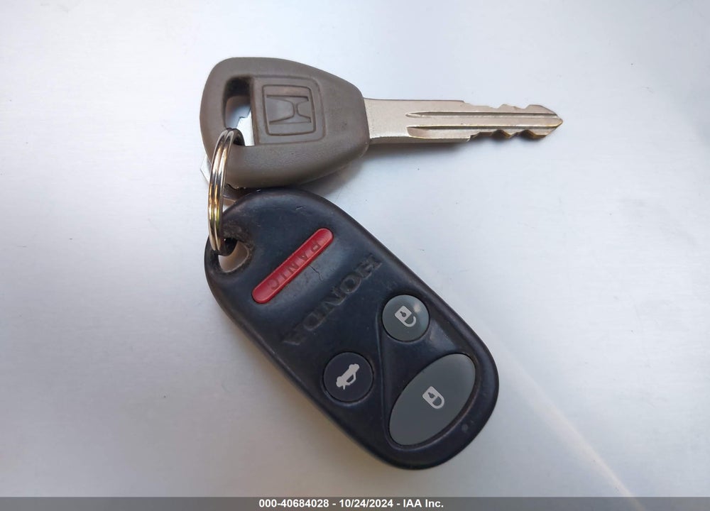 2002 HONDA ACCORD 3.0 EX VIN: 1HGCG16532A020498