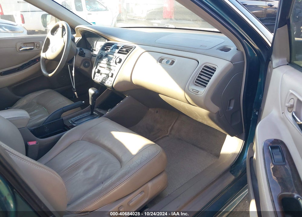 2002 HONDA ACCORD 3.0 EX VIN: 1HGCG16532A020498