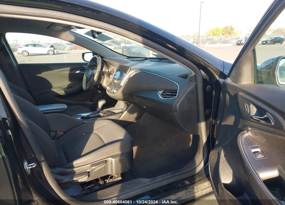 2017 CHEVROLET MALIBU 1LT VIN: 1G1ZE5STXHF241921