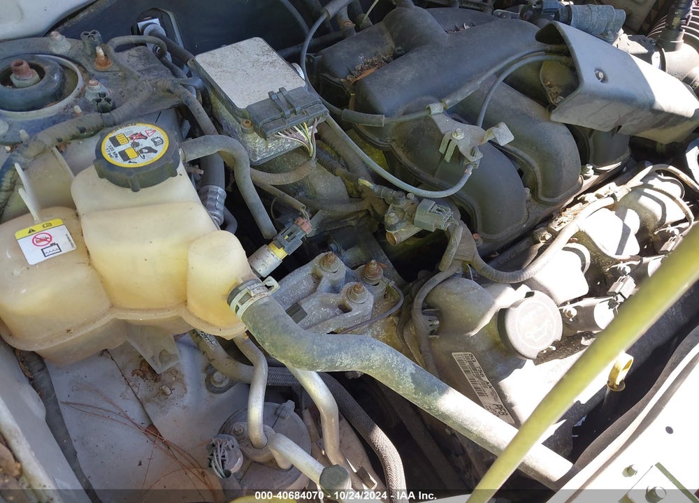 2008 FORD ESCAPE XLT VIN: 1FMCU93138KB91841