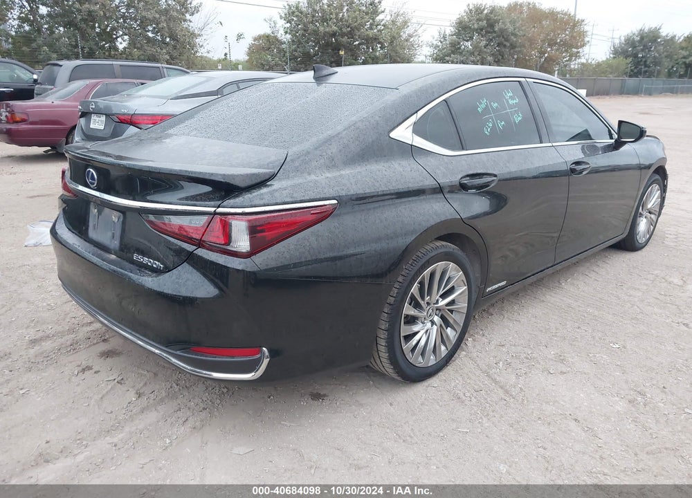 2021 LEXUS ES 300H ULTRA LUXURY VIN: 58AFA1C13MU013099
