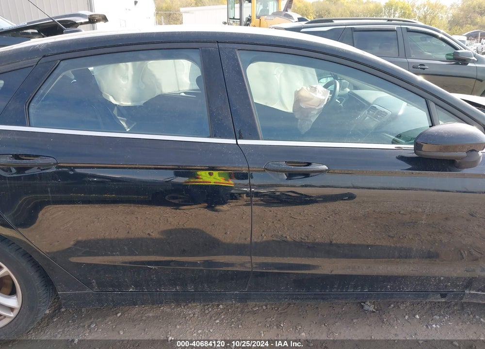 2018 FORD FUSION SE VIN: 3FA6P0H7XJR144671