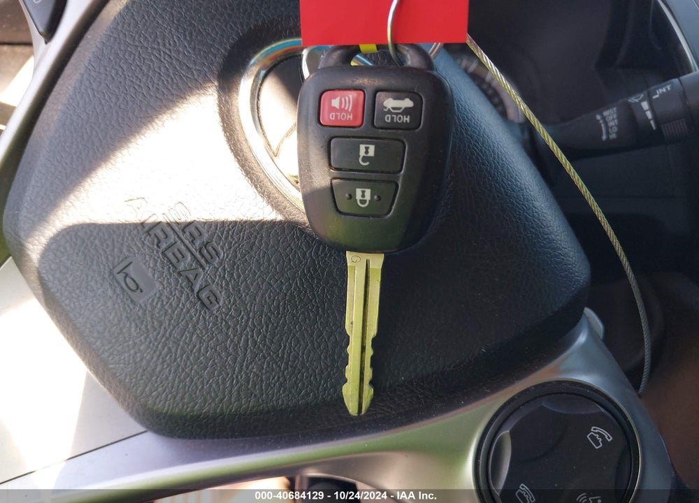 2013 TOYOTA CAMRY SE VIN: 4T1BF1FK3DU638016