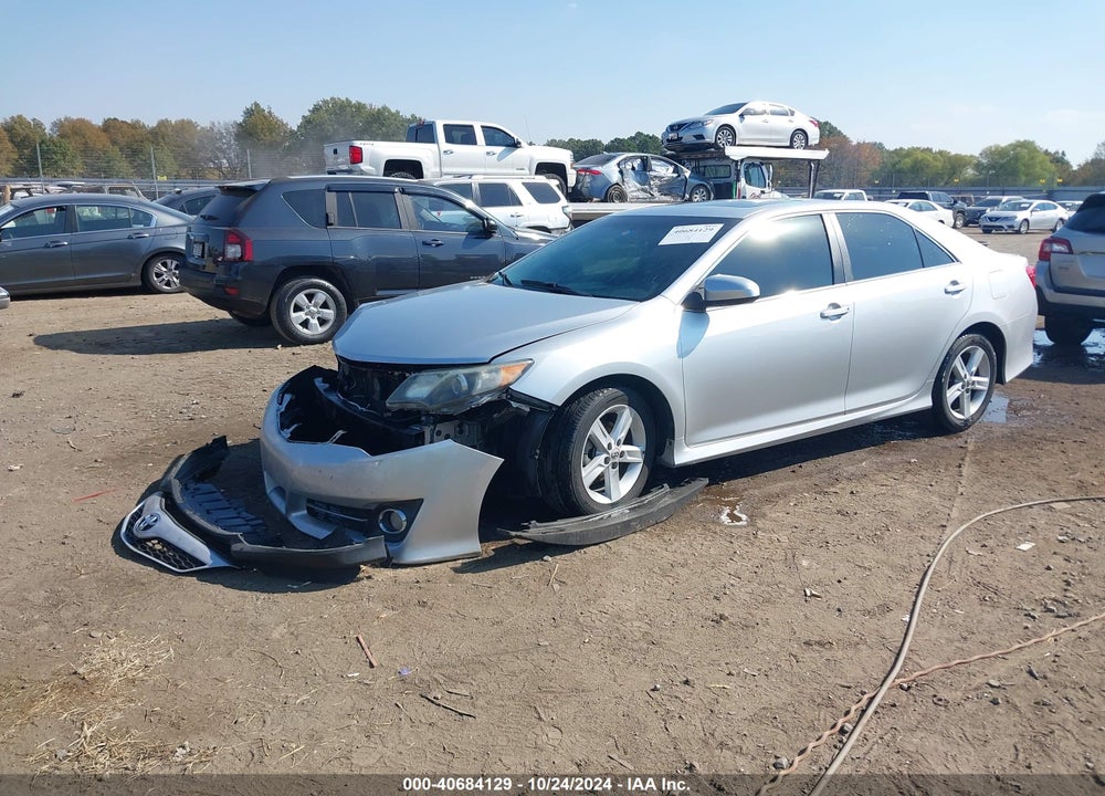 2013 TOYOTA CAMRY SE VIN: 4T1BF1FK3DU638016
