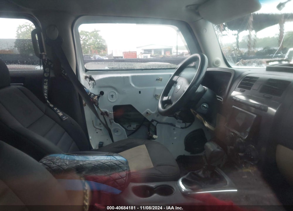 2006 HUMMER H3 SUV VIN: 5GTDN136068100840