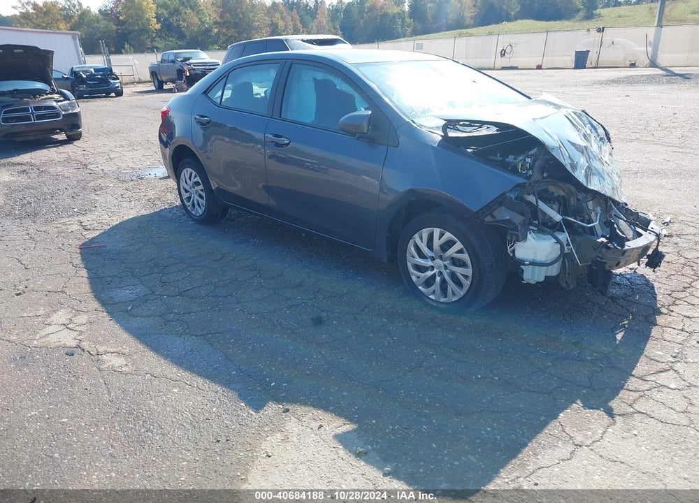 2018 TOYOTA COROLLA LE VIN: 5YFBURHE0JP798511
