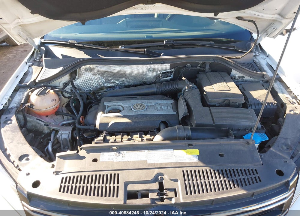2012 VOLKSWAGEN TIGUAN SE VIN: WVGAV7AX3CW564510