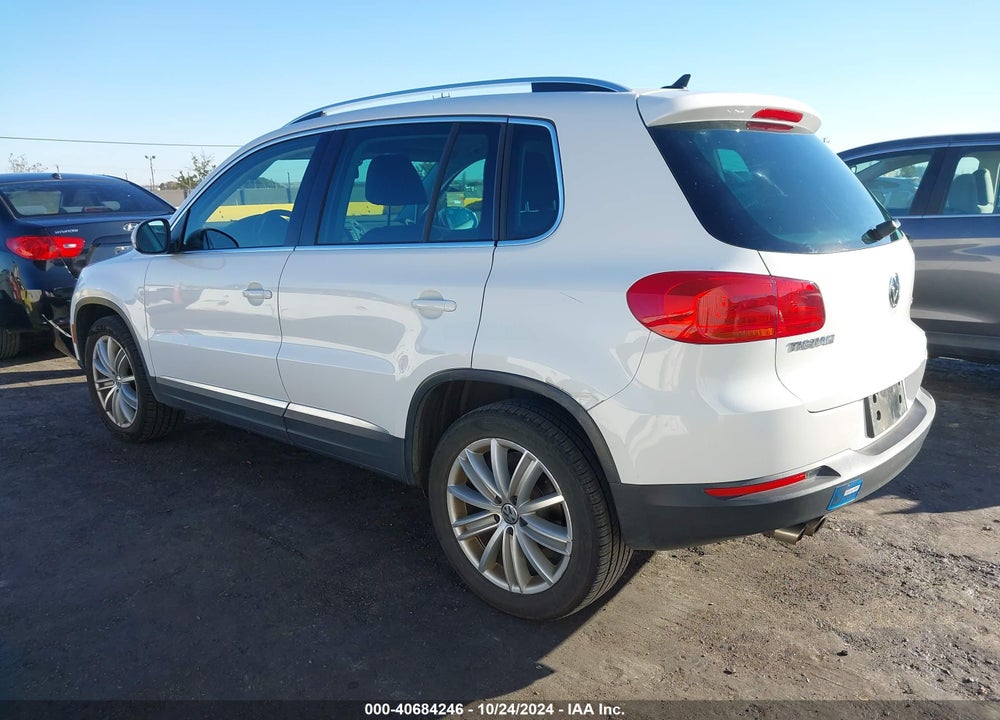 2012 VOLKSWAGEN TIGUAN SE VIN: WVGAV7AX3CW564510