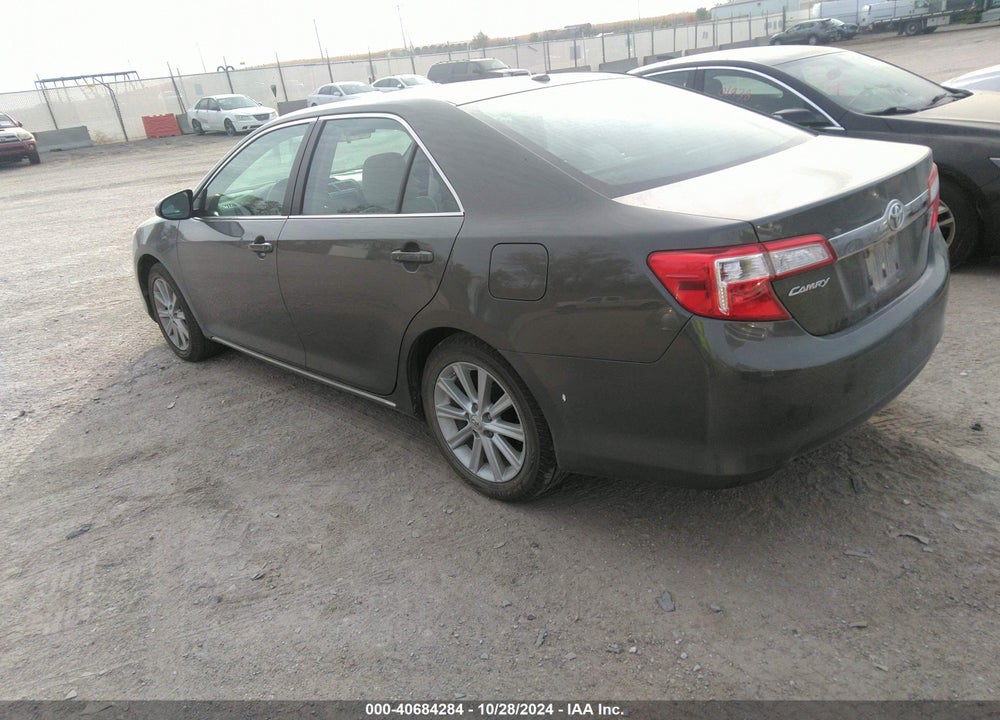 2012 TOYOTA CAMRY XLE VIN: 4T4BF1FK4CR170477