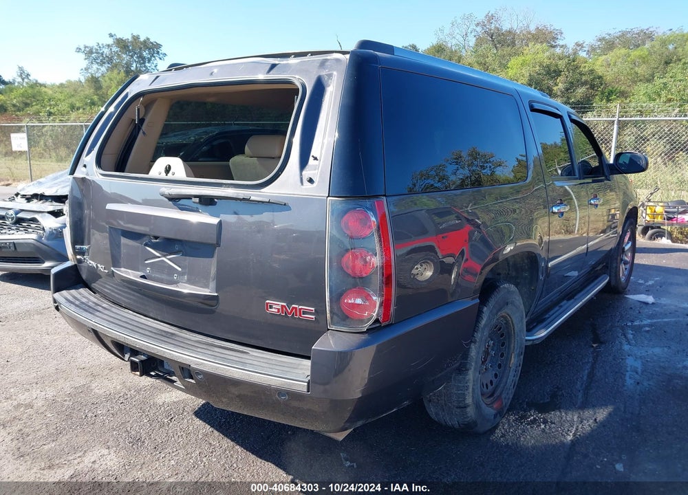 2011 GMC YUKON XL 1500 DENALI VIN: 1GKS1MEF4BR186428