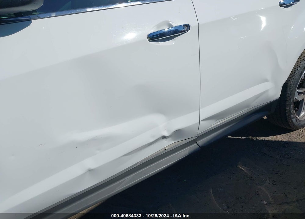 2017 CHEVROLET EQUINOX PREMIER VIN: 2GNALDEK4H6119001