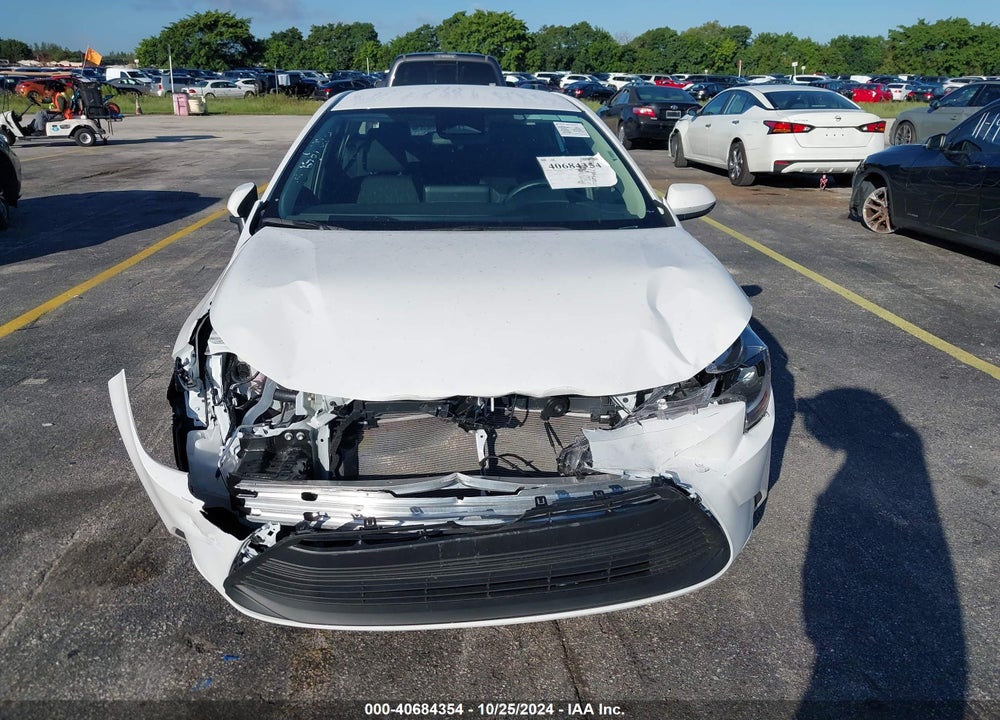 2024 TOYOTA COROLLA LE VIN: 5YFB4MDE0RP196857