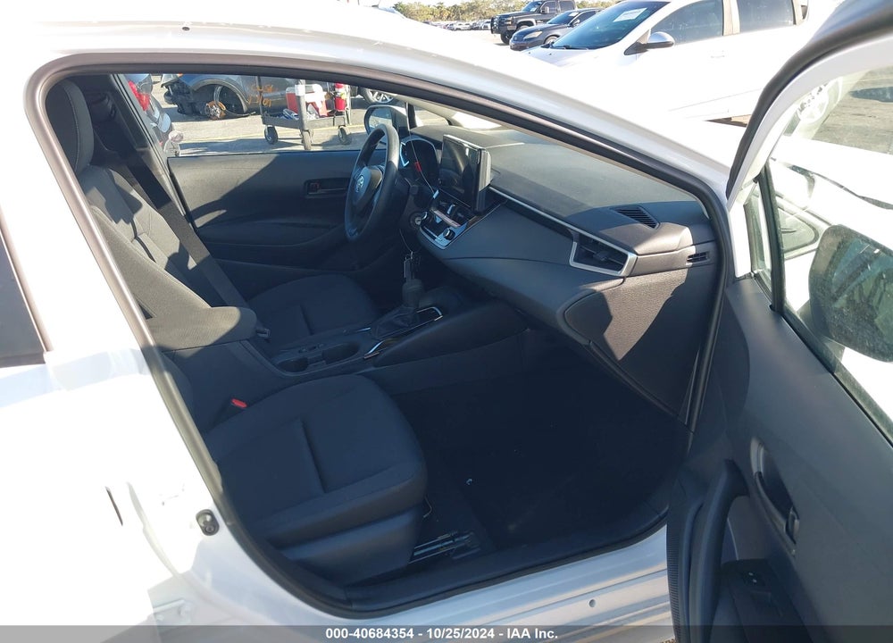 2024 TOYOTA COROLLA LE VIN: 5YFB4MDE0RP196857